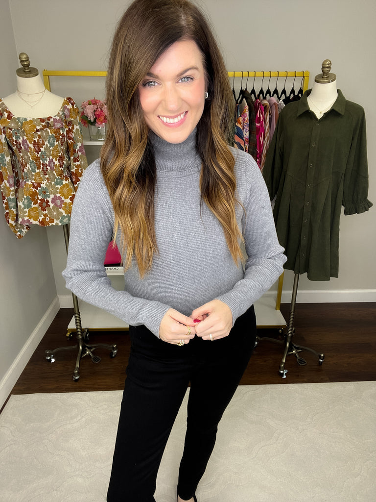 SALE! Show Up Chic Sweater in Heather Gray *Final Sale*