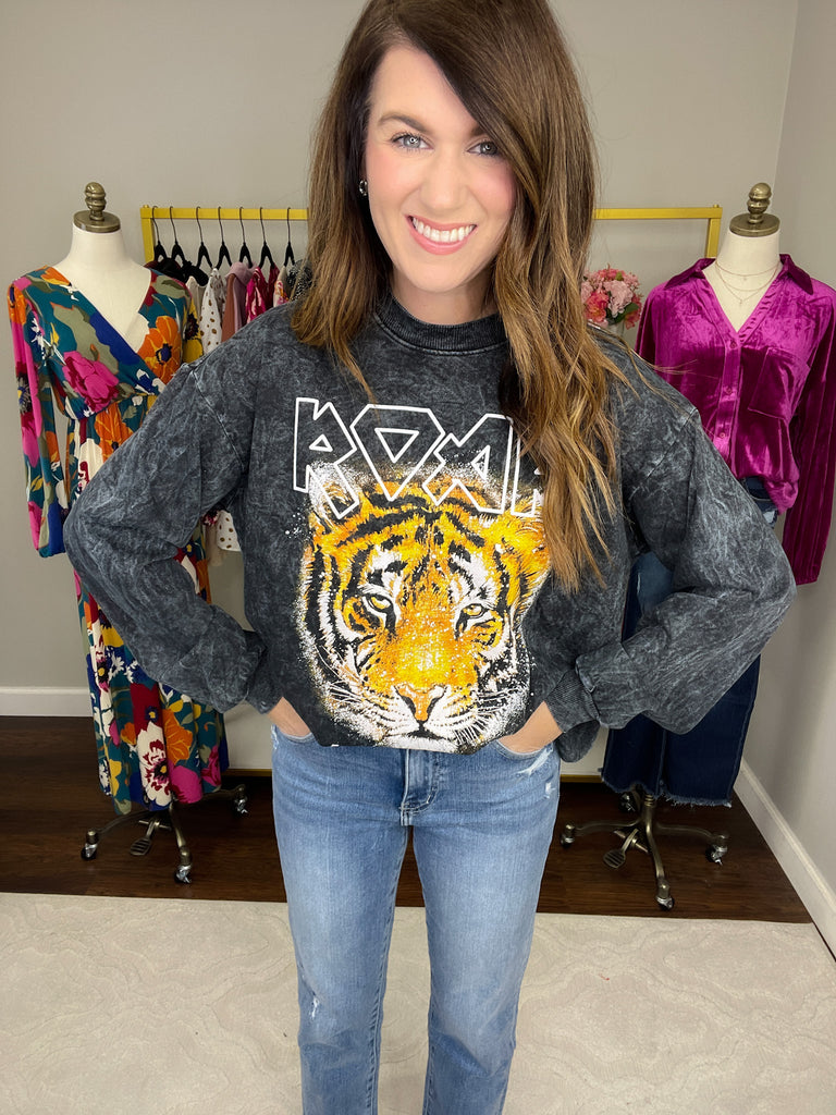 SALE! Roar Mineral Washed Pullover *Final Sale*