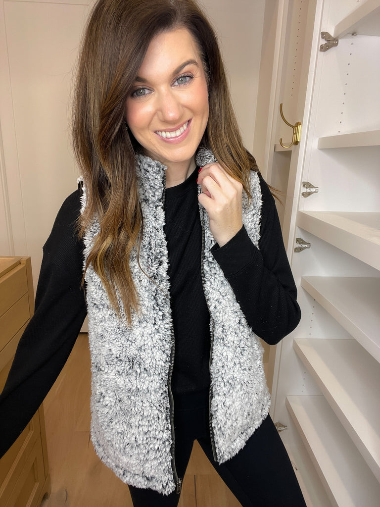 Meet Your Goals Sherpa Vest in Black