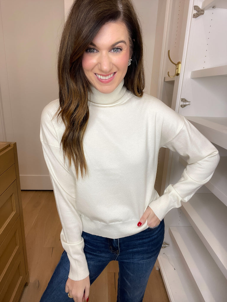 SALE! Oh-So-Perfect Turtleneck Sweater in Cream *Final Sale*