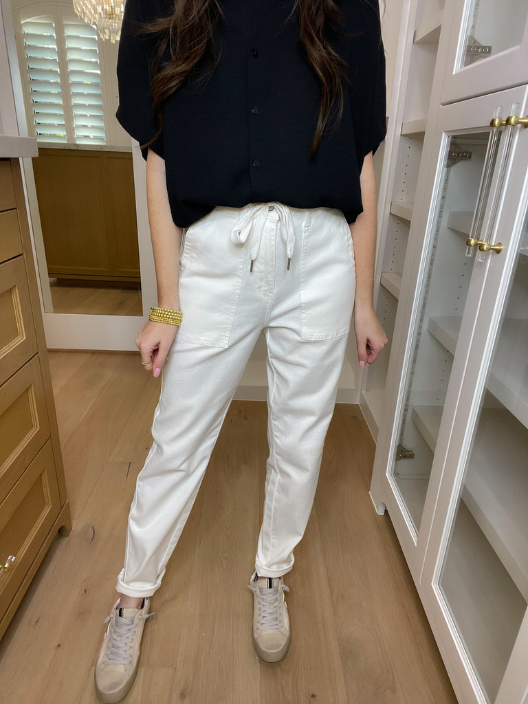 Judy Blue Charlene High Rise Contrast Thread Jogger in Ecru