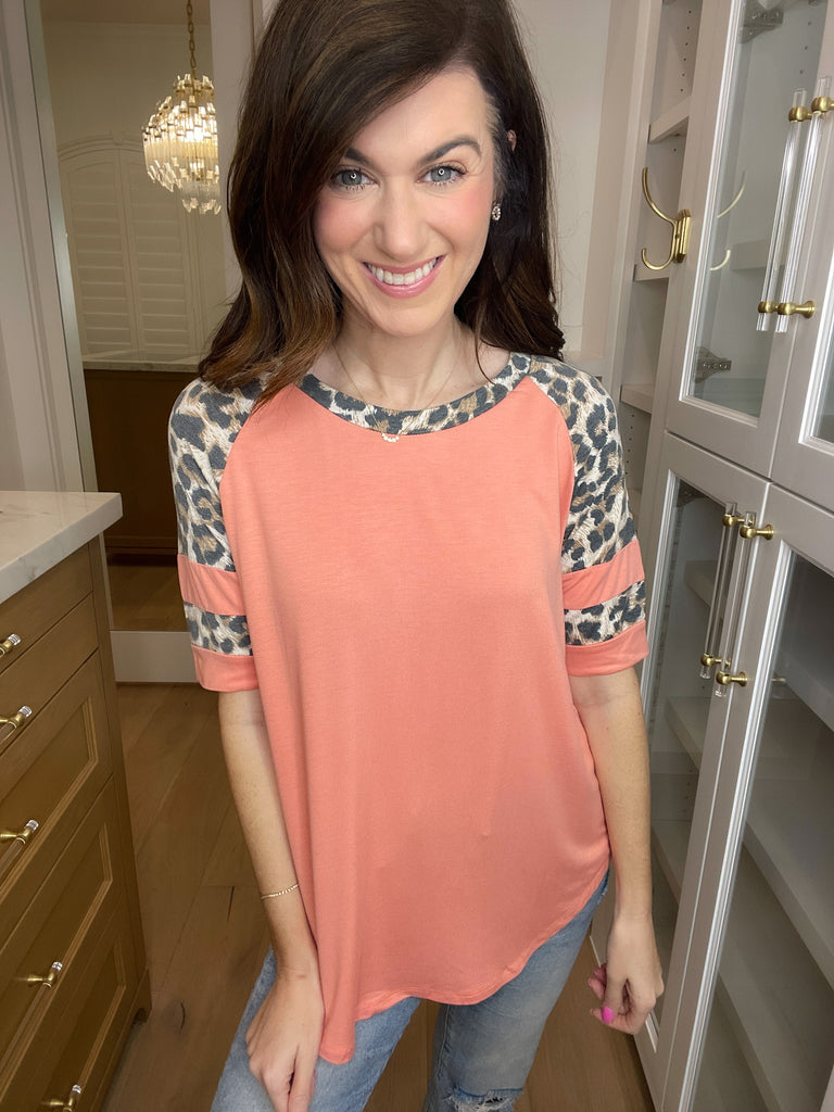 *BELLES & DOORBUSTER* Sumner Raglan Tee *Final Sale*