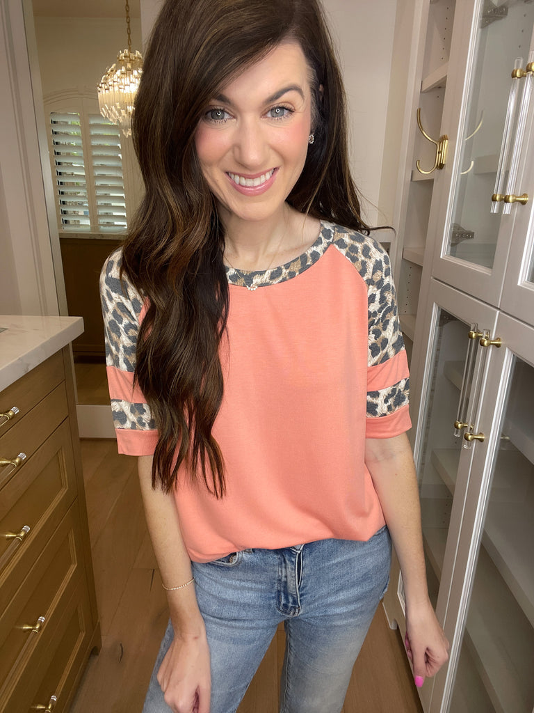 *BELLES & DOORBUSTER* Sumner Raglan Tee *Final Sale*