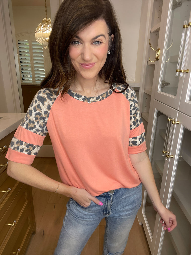 *BELLES & DOORBUSTER* Sumner Raglan Tee *Final Sale*