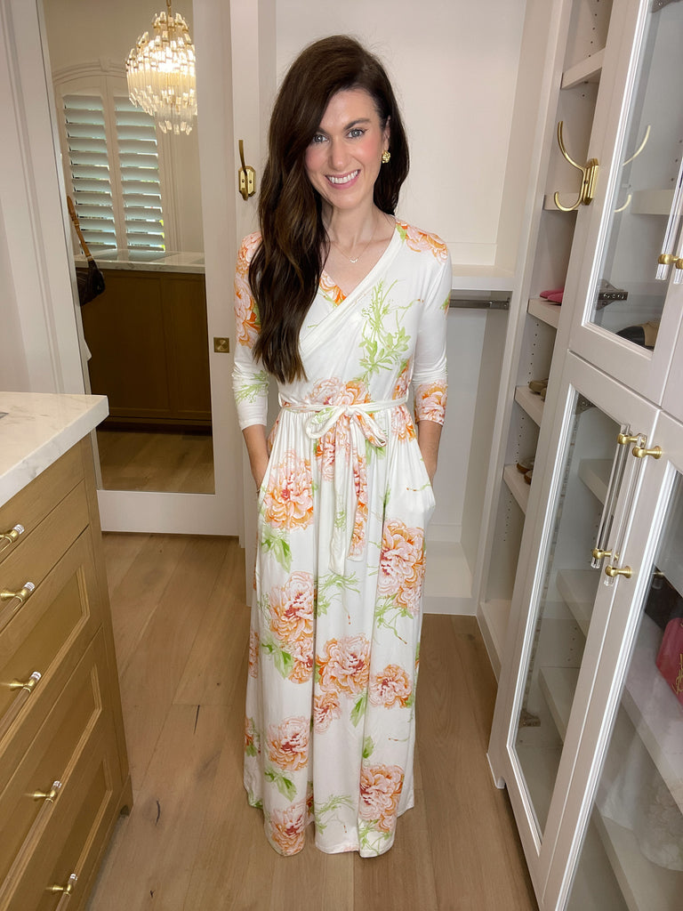 *BELLES & DOORBUSTER* Ivy Floral Maxi Dress in White *Final Sale*