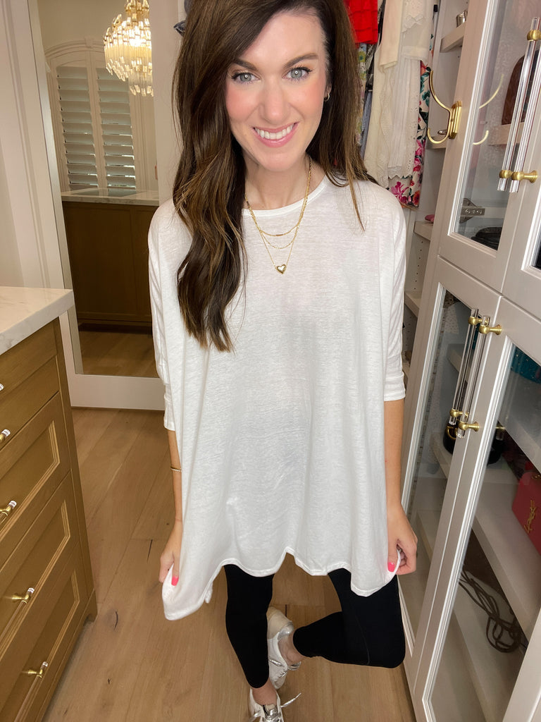 *BELLES & DOORBUSTER* What I Want Tunic in White *Final Sale*