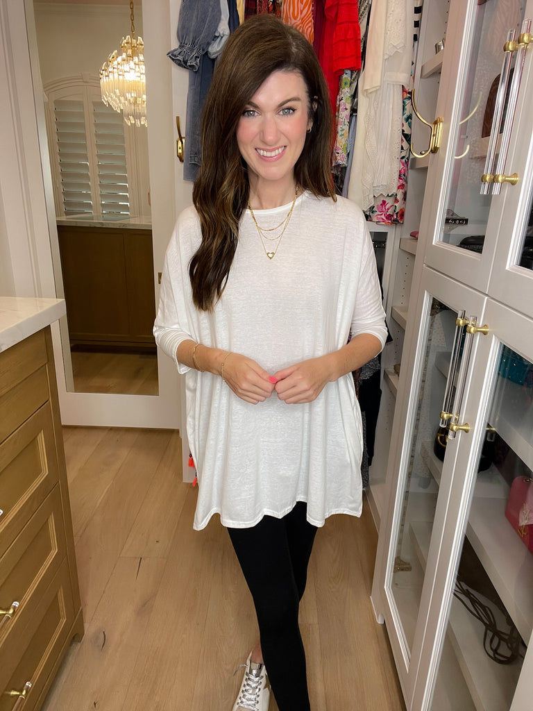 *BELLES & DOORBUSTER* What I Want Tunic in White *Final Sale*