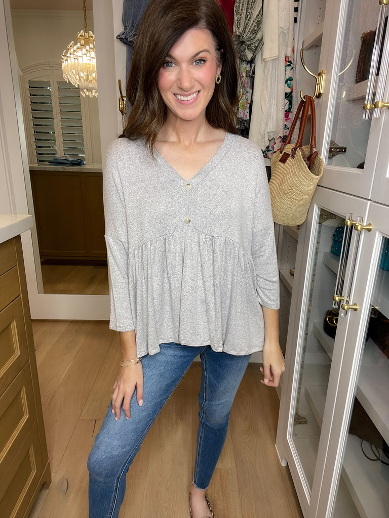 *BELLES & DOORBUSTER* Caprock Peplum Top in Heather Gray *Final Sale*