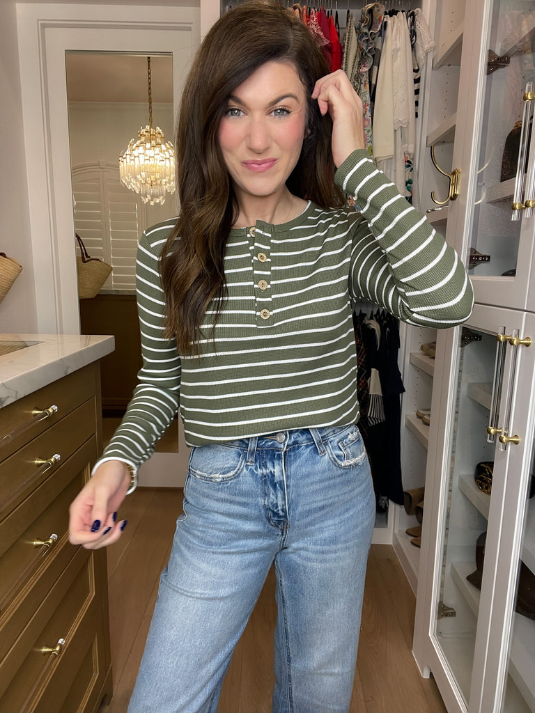 *BELLES & DOORBUSTER* Cedar Ridge Waffle Top in Olive *Final Sale*