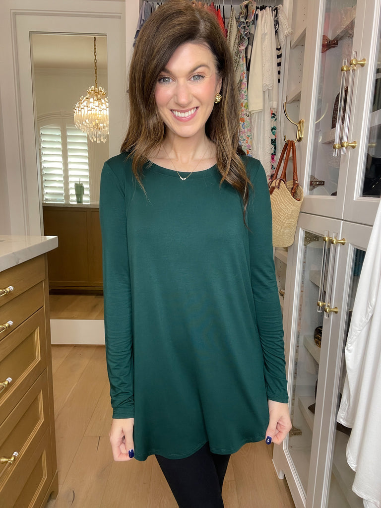 *BELLES & DOORBUSTER* Wayside Long Sleeve Top in Hunter and White *Final Sale*