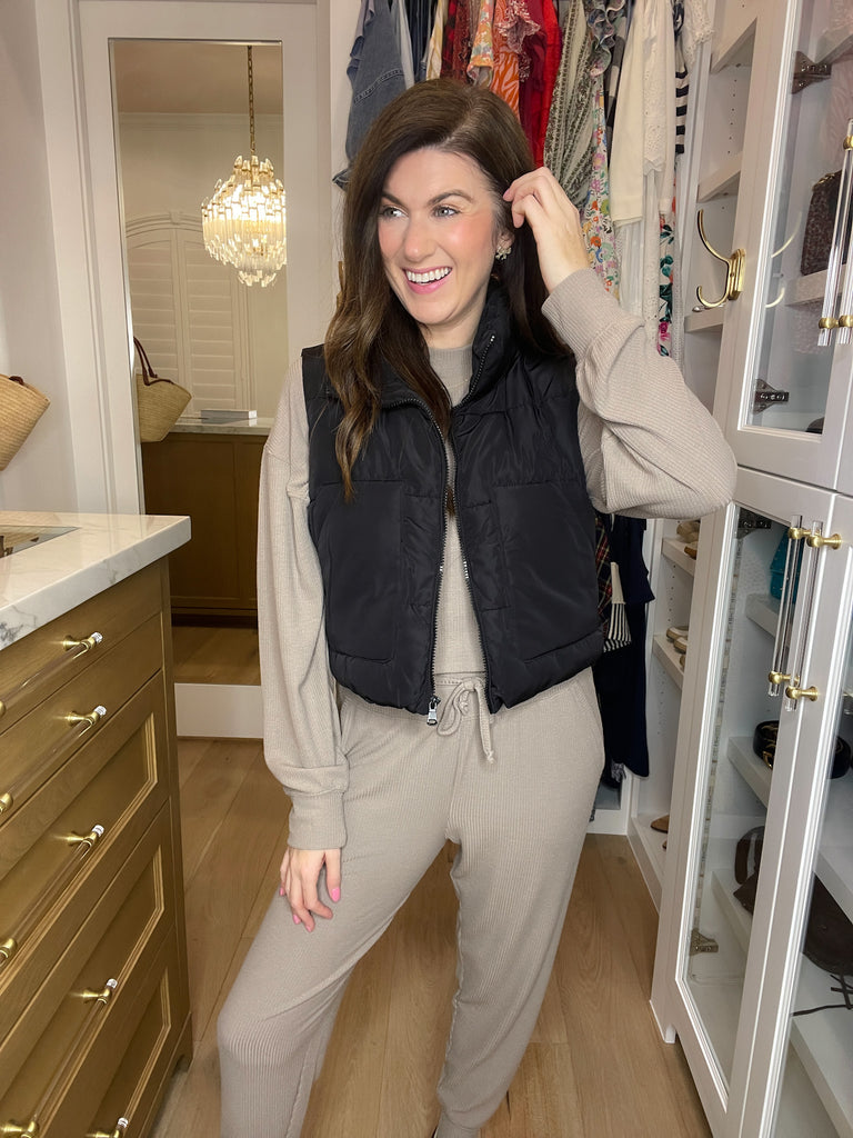 Get Outside Puffer Vest in Black