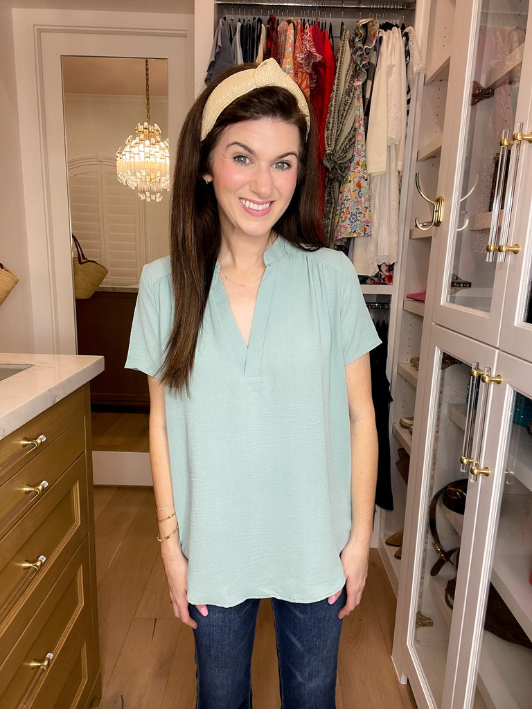 Do Me A Solid Top in Soft Pink or Aloe