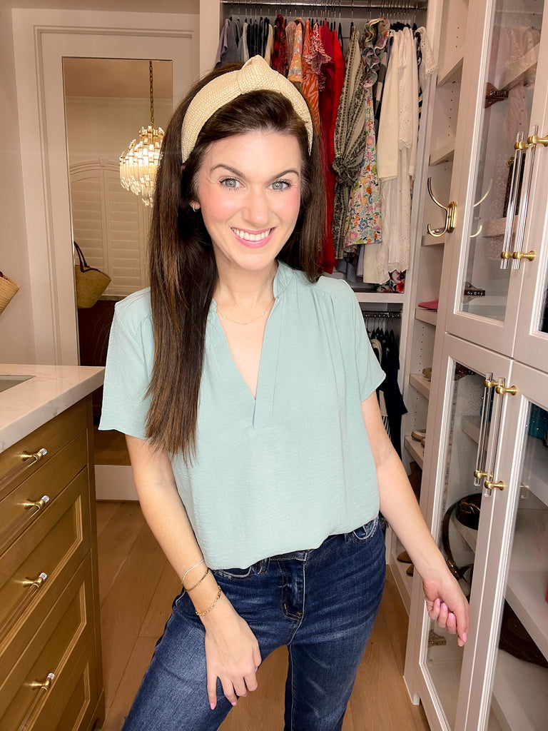 Do Me A Solid Top in Soft Pink or Aloe