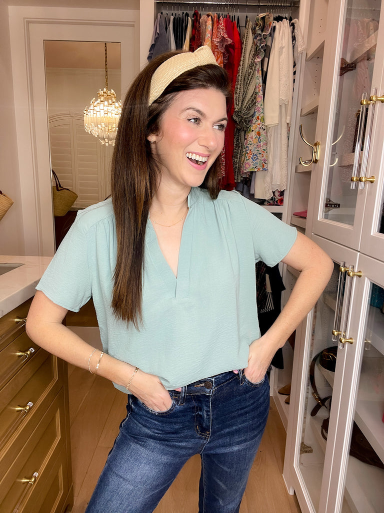 Do Me A Solid Top in Soft Pink or Aloe