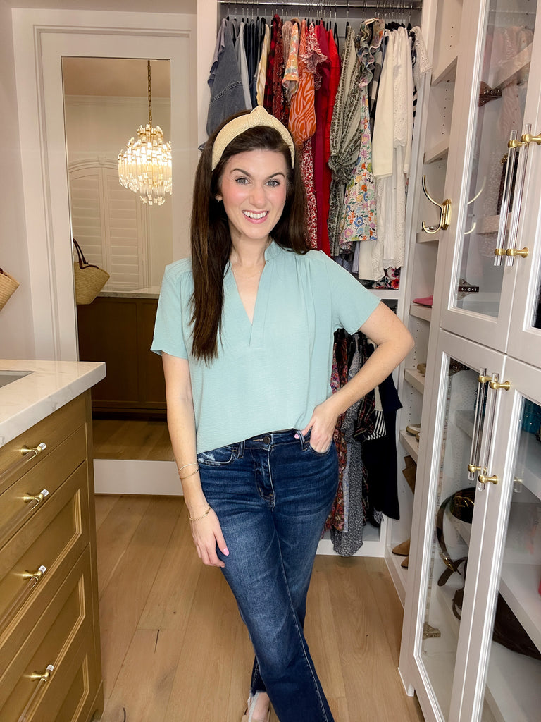 Do Me A Solid Top in Soft Pink or Aloe