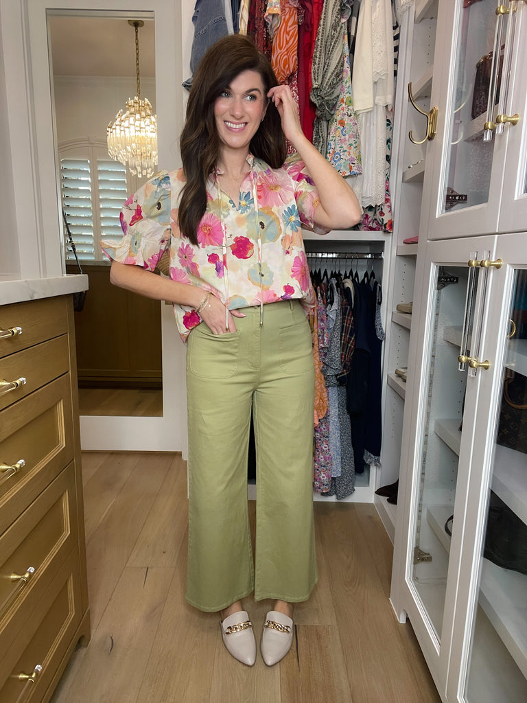 Lennon Patch Pocket Cropped Pants in Light Olive