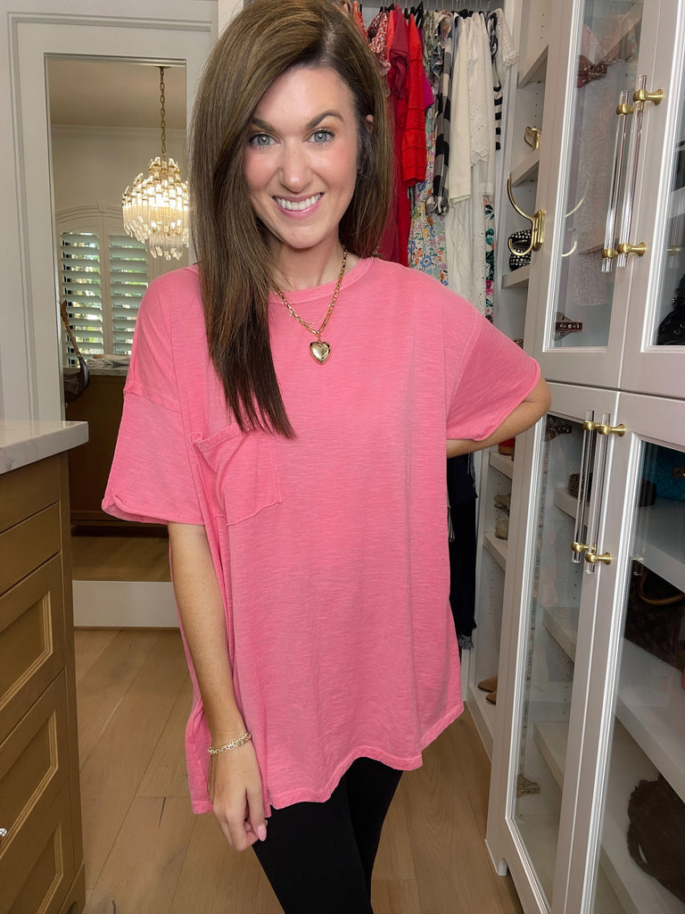 Power Walk Pocket Tee in Coral