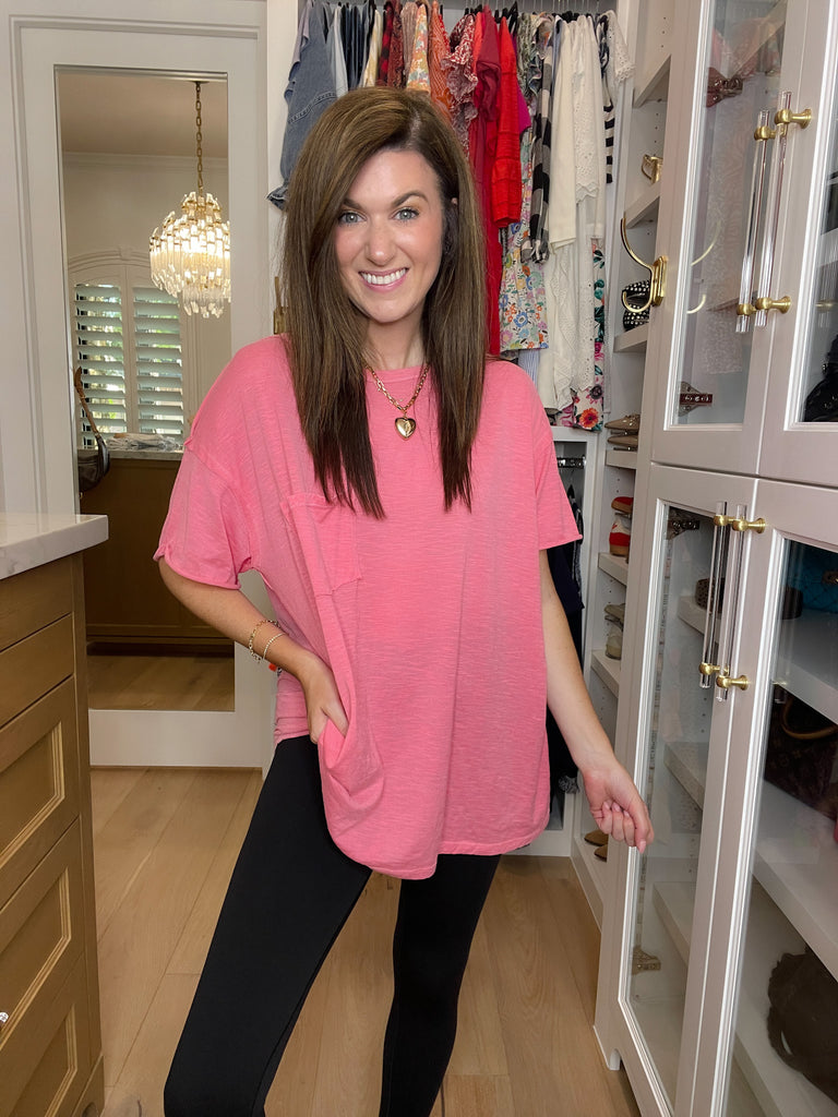 Power Walk Pocket Tee in Coral