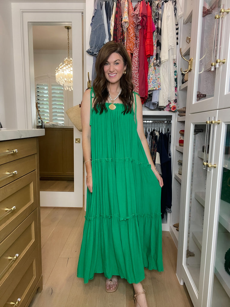Strolling Through Seaside Dress in Kelly Green