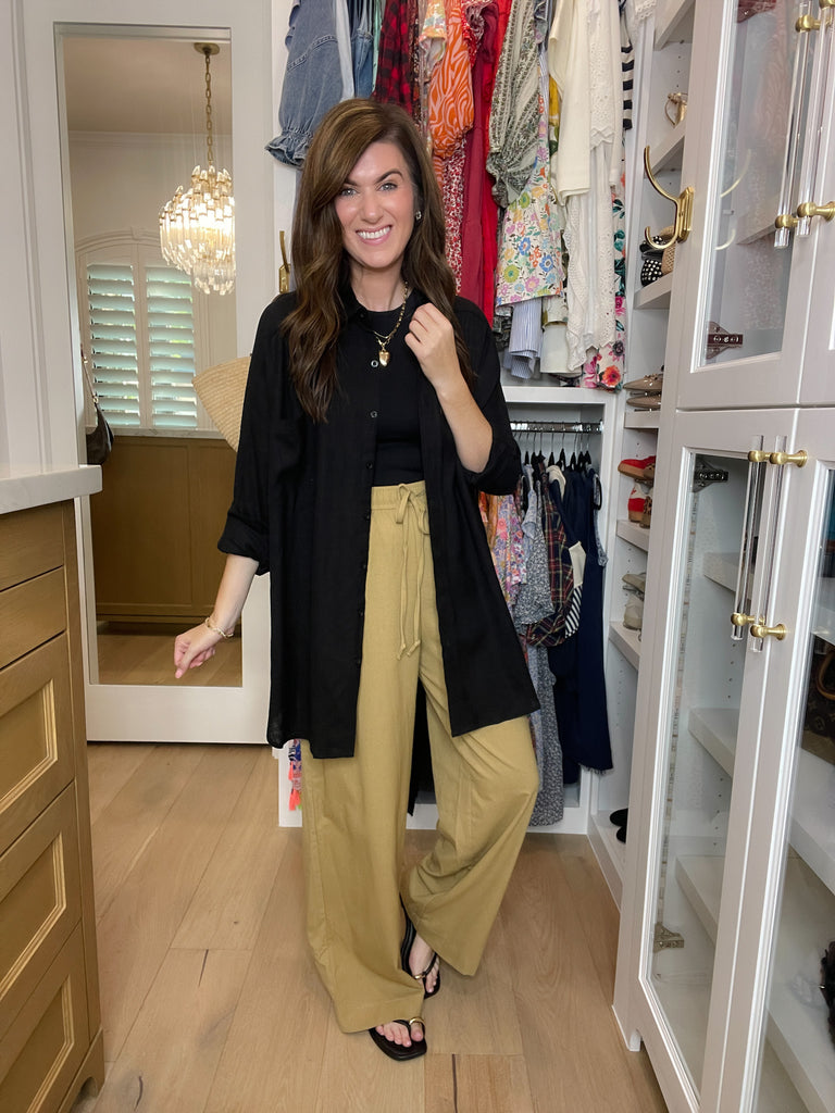 Mono B Isle of Palm Linen Button Down in Black