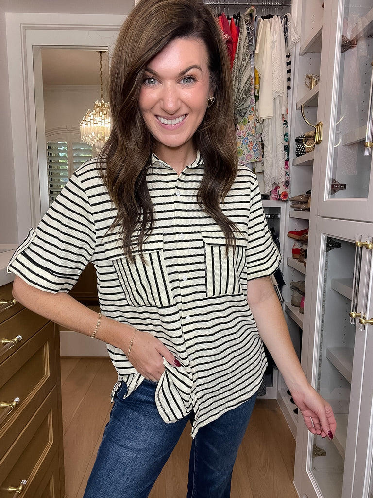 In the Details Button Front Top in Black