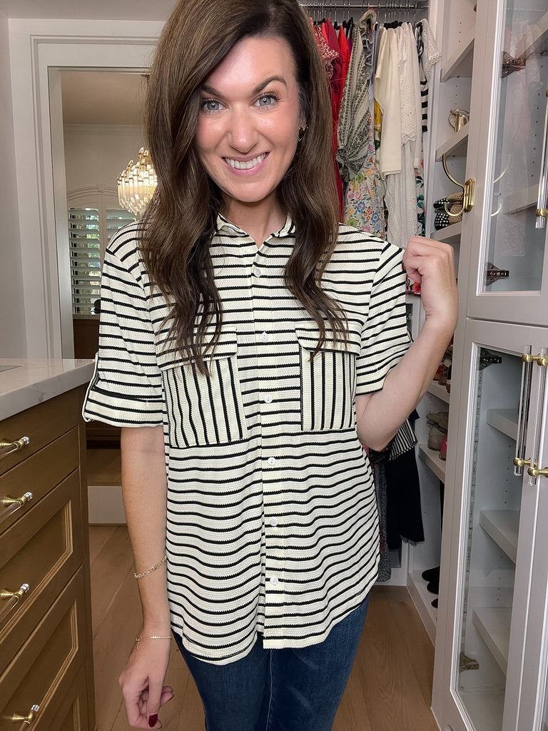 In the Details Button Front Top in Black