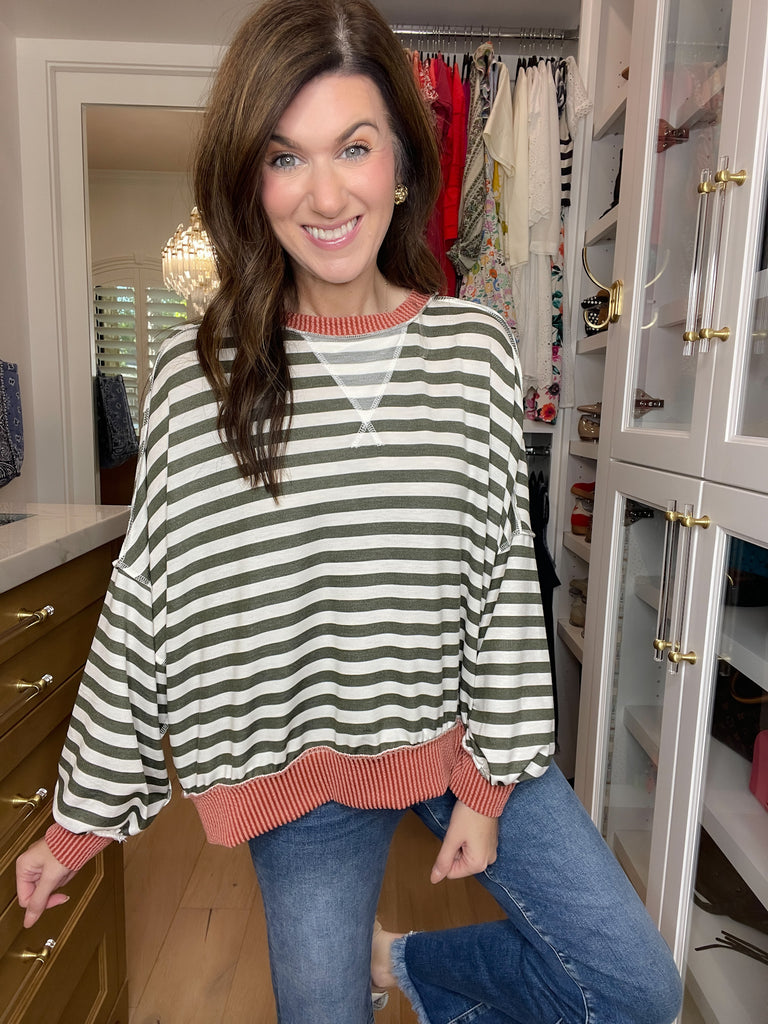 Pumpkin Patch Pullover in Olive/Rust