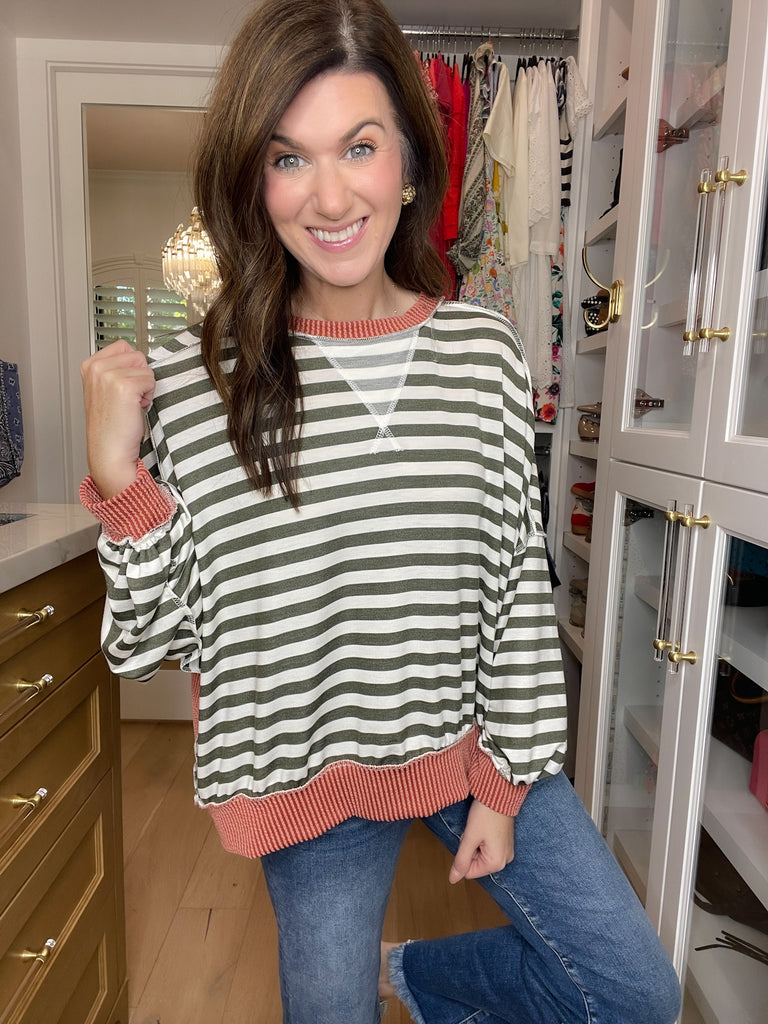 Pumpkin Patch Pullover in Olive/Rust