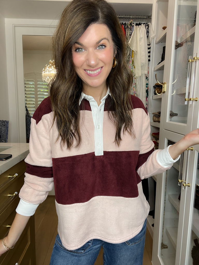 The Campus Stroll Fleece Rugby in Pink/Burgundy