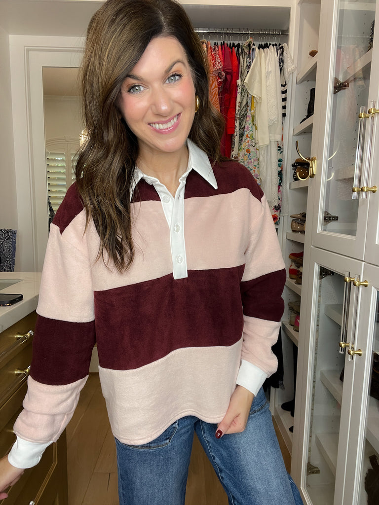 The Campus Stroll Fleece Rugby in Pink/Burgundy