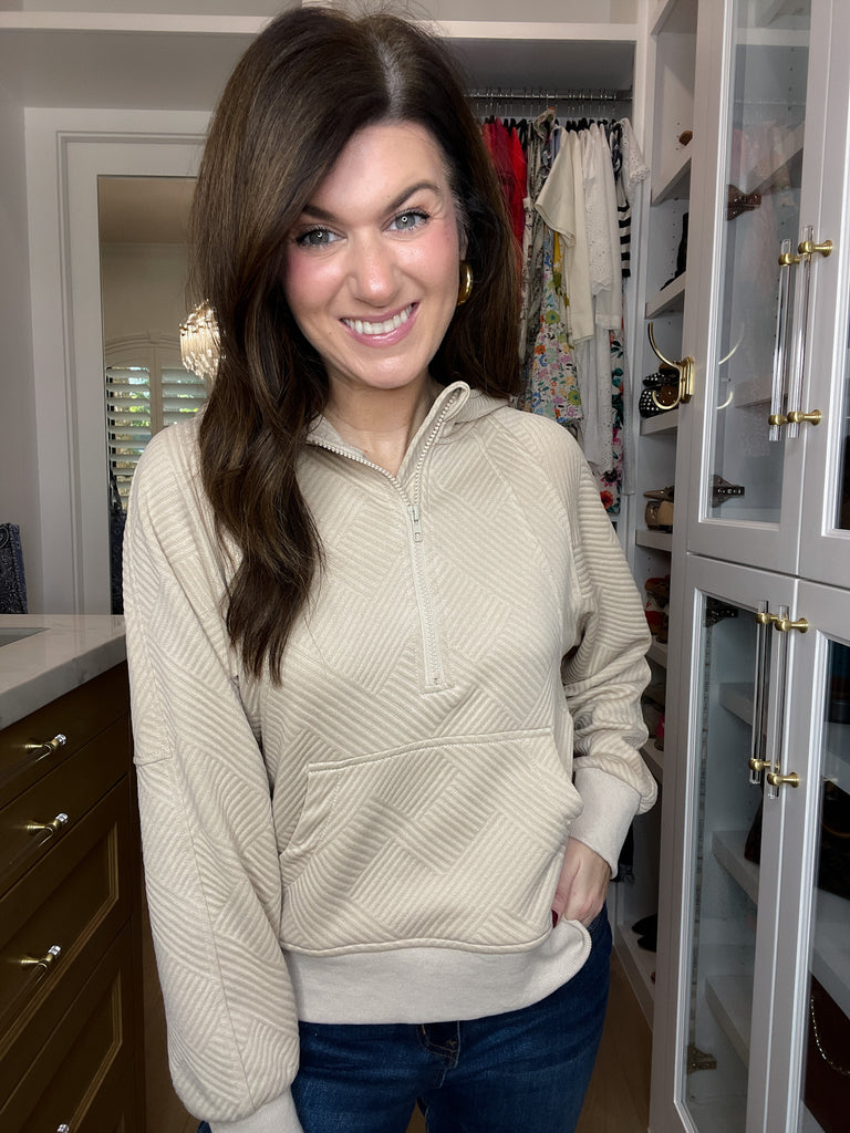 Gridline Textured Half-Zip Pullover in Taupe