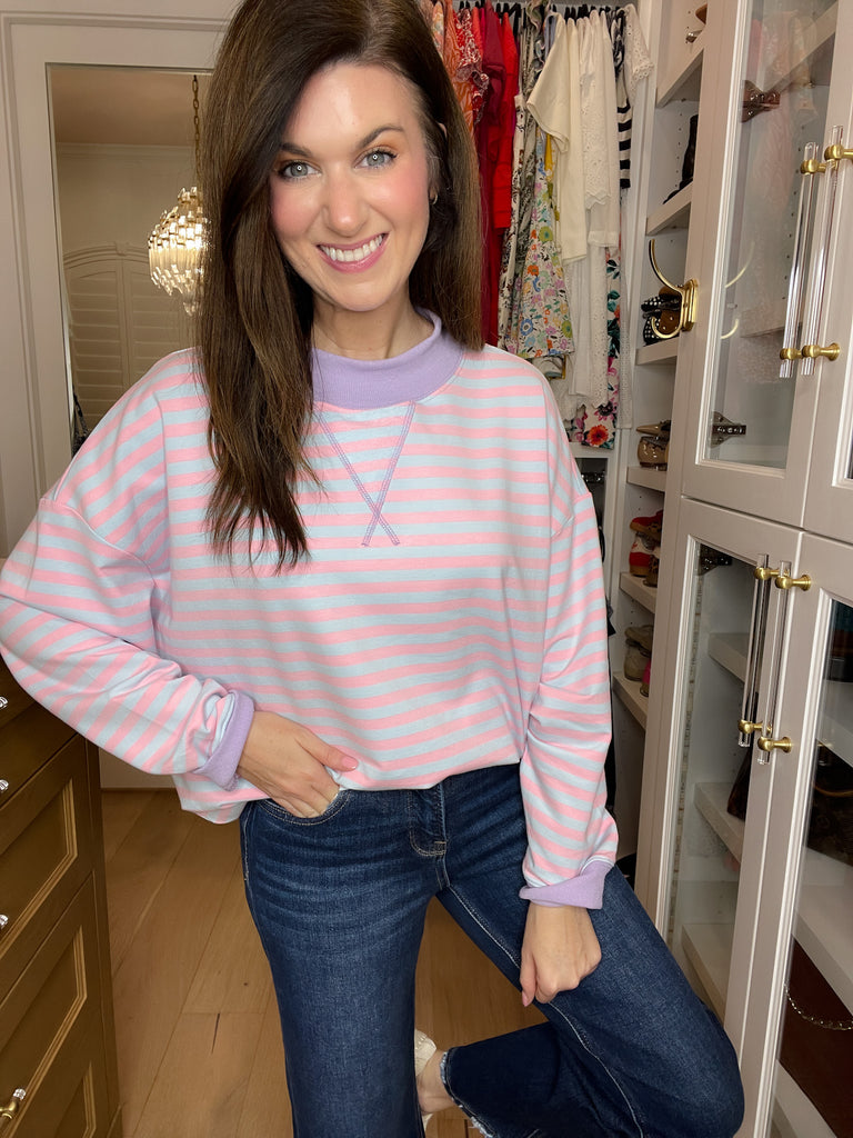 Off-Duty Mock Neck Pullover in Pink/Blue