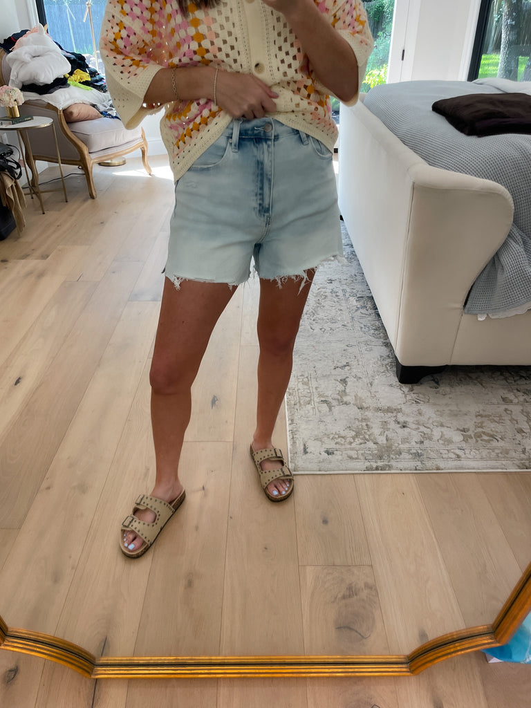 Sunny Side Denim Shorts in Light Wash