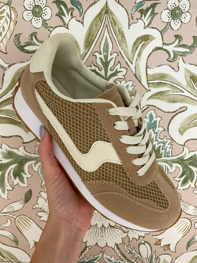 Griffin Sneakers in Camel