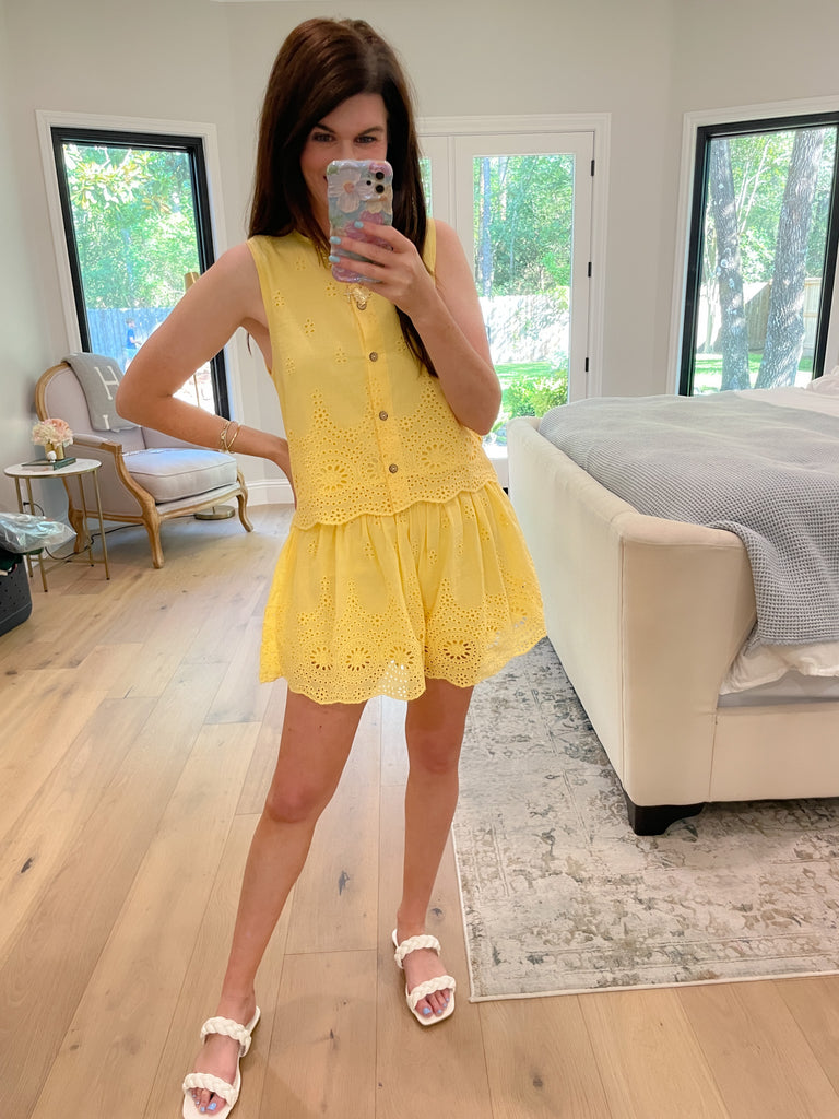 City Break Eyelet Set in Yellow