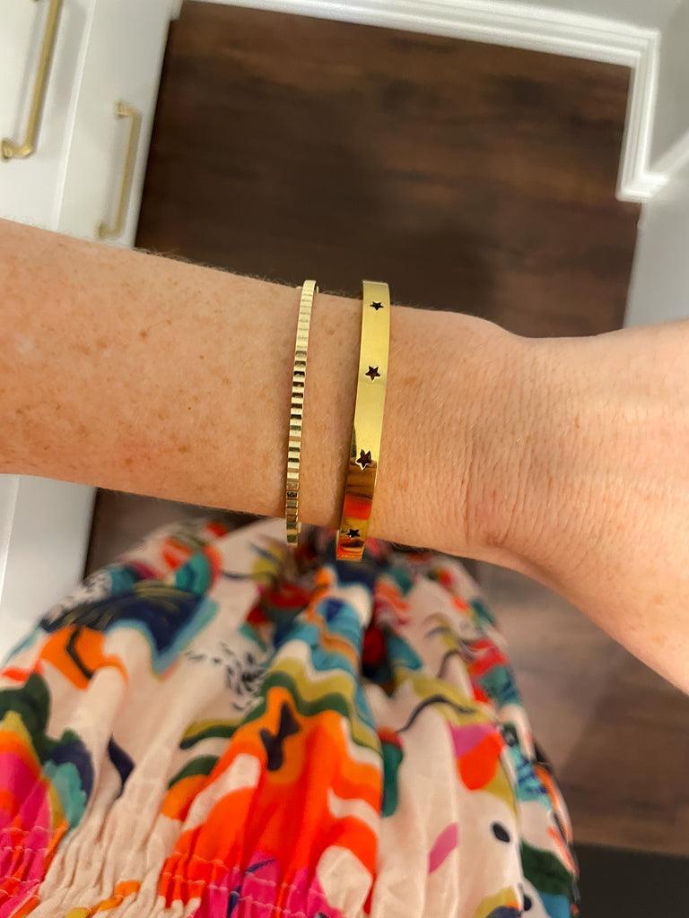 Stars in Your Eyes Hinged Bracelet *Final Sale*