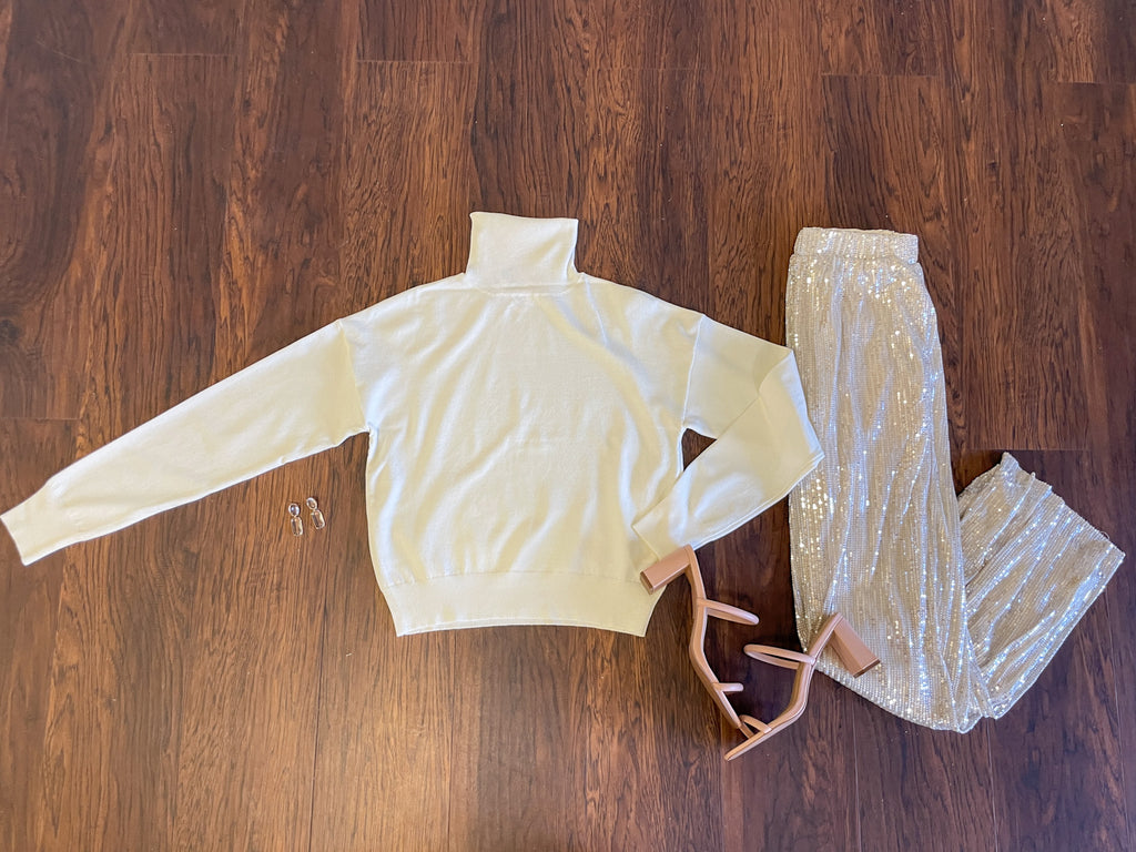 SALE! Oh-So-Perfect Turtleneck Sweater in Cream *Final Sale*