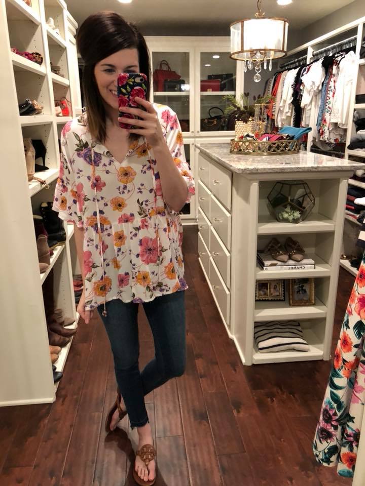 SALE! *BELLES & STEALS* Lottie Top in White and Navy *Final Sale*