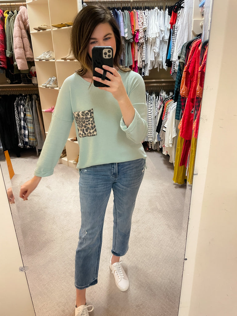 *BELLES & DOORBUSTER* Marleigh Pocket Top *Final Sale*