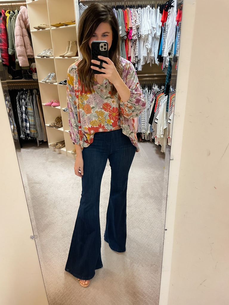 Judy Blue Dolly Super Flare Jeggings