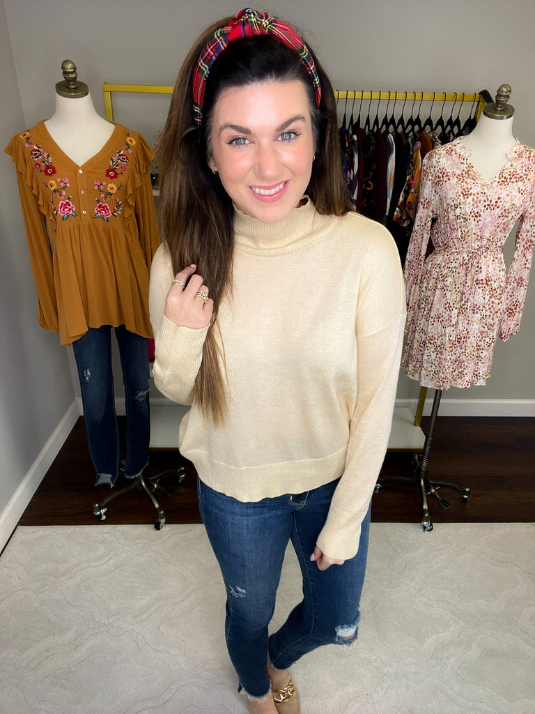 Never Miss Sweater in Cream