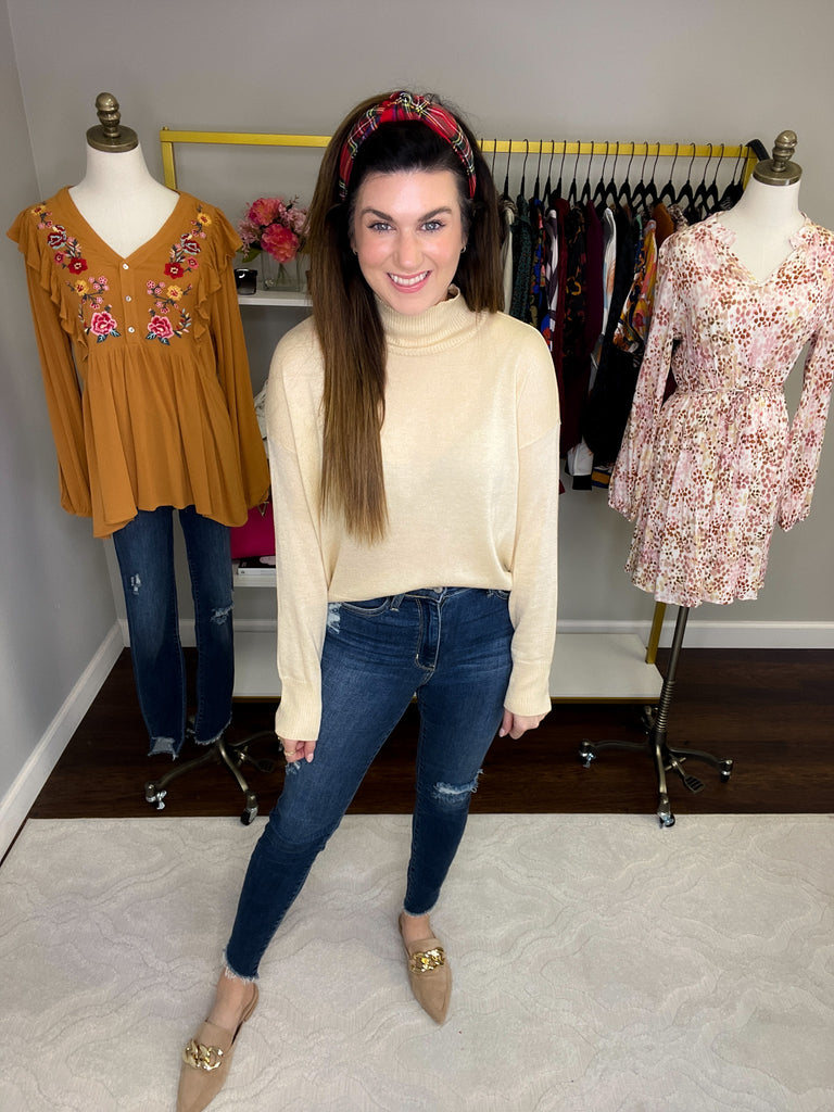 Never Miss Sweater in Cream