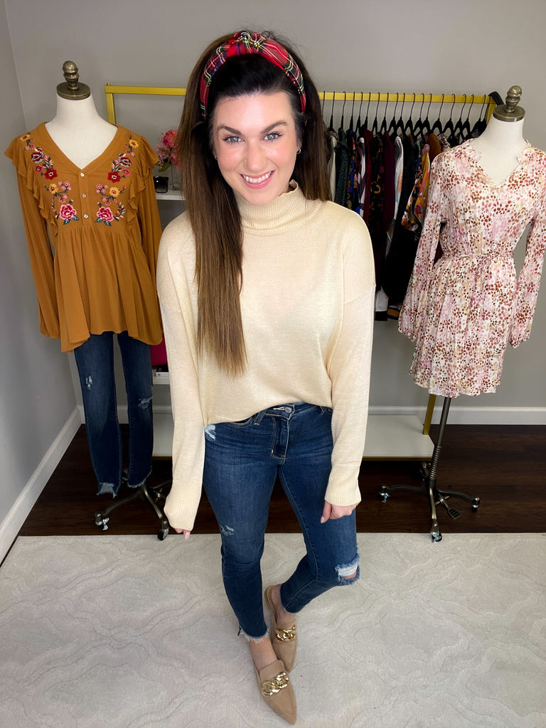 Never Miss Sweater in Cream