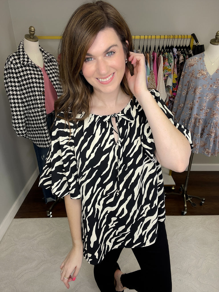 Stripe a Pose Top in Black