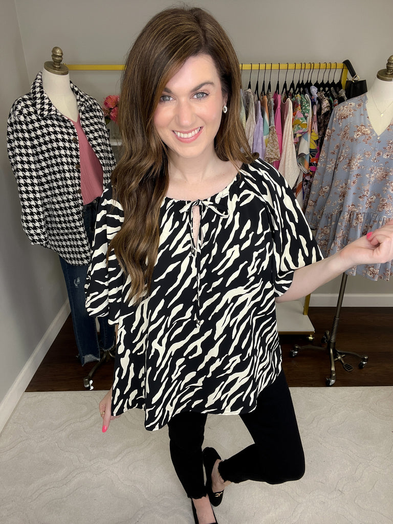 Stripe a Pose Top in Black