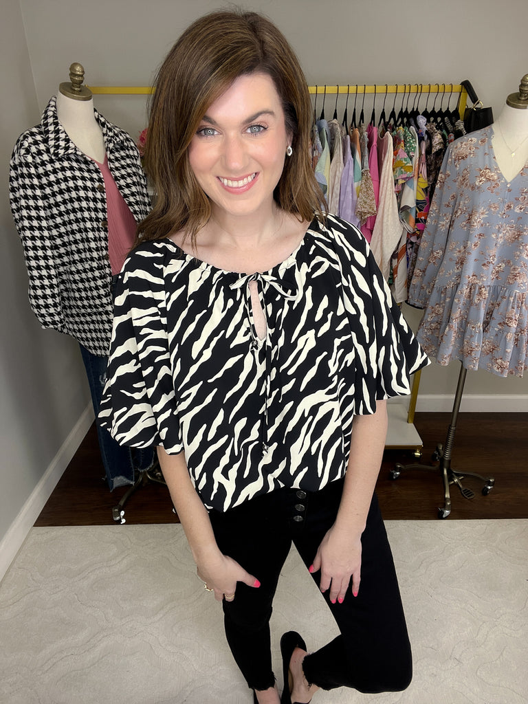 Stripe a Pose Top in Black