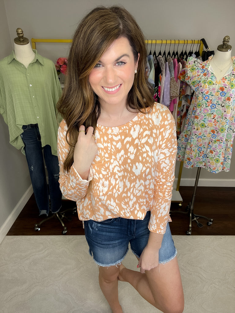 *BELLES & DOORBUSTER* Spring Spots Top *Final Sale*