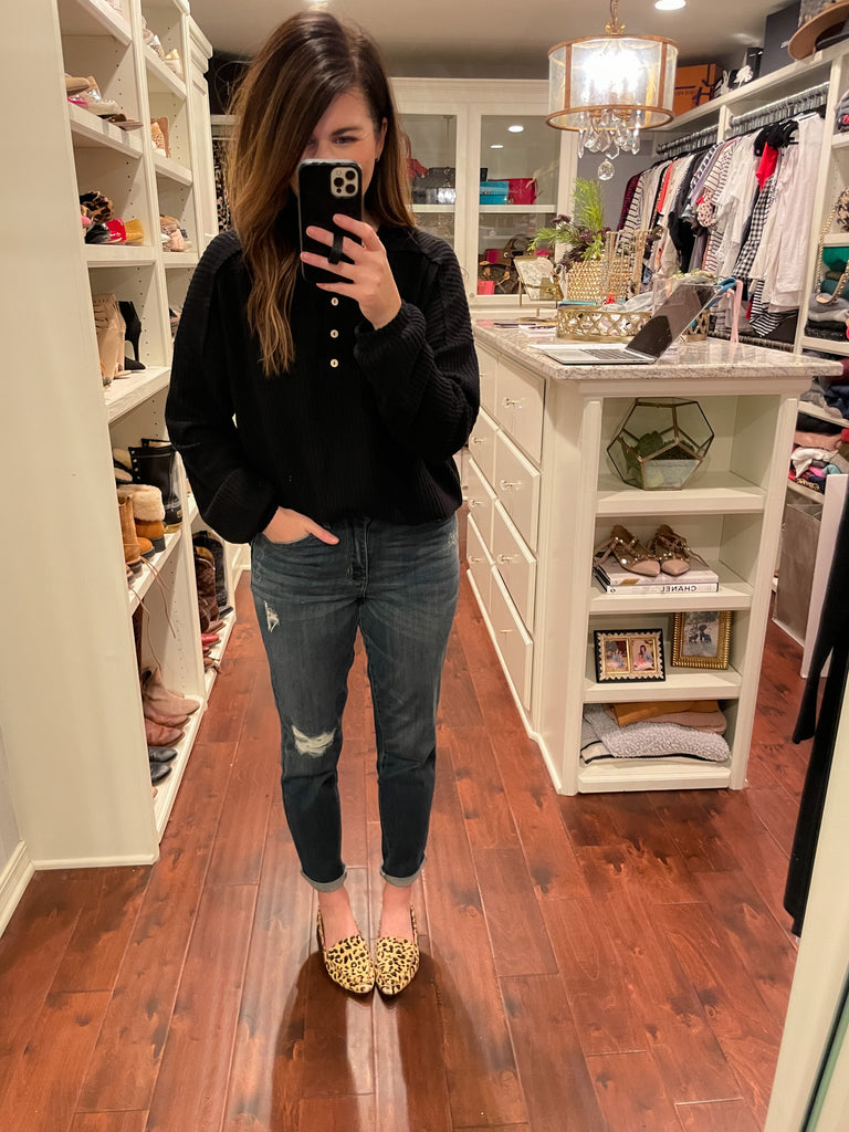 Judy Blue Brooks Patched Knee Boyfriend Jeans