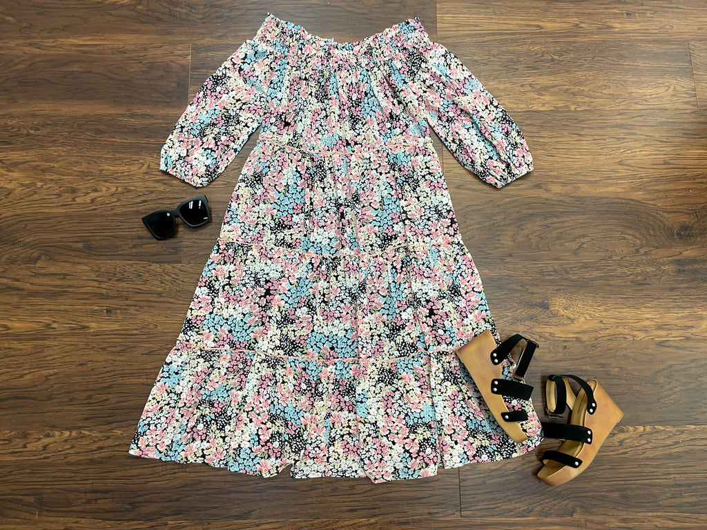 SALE! Paint a Picture Midi Dress in Black *Final Sale*