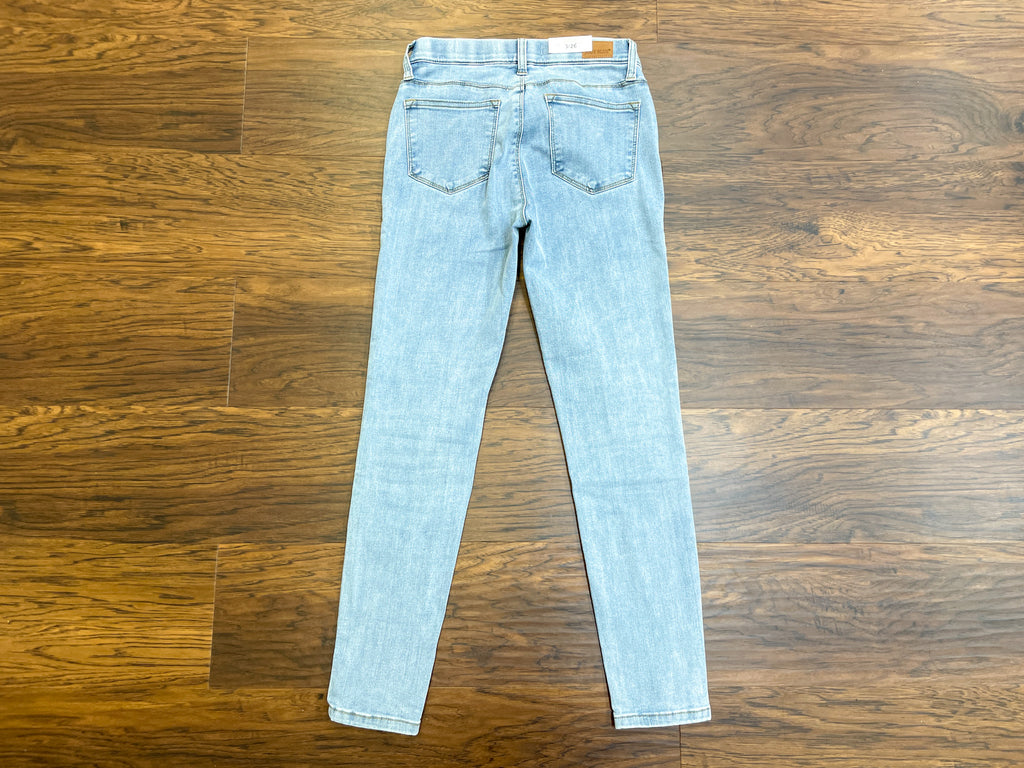SALE! Judy Blue Every Day Skinny Jeggings in Light *Final Sale*